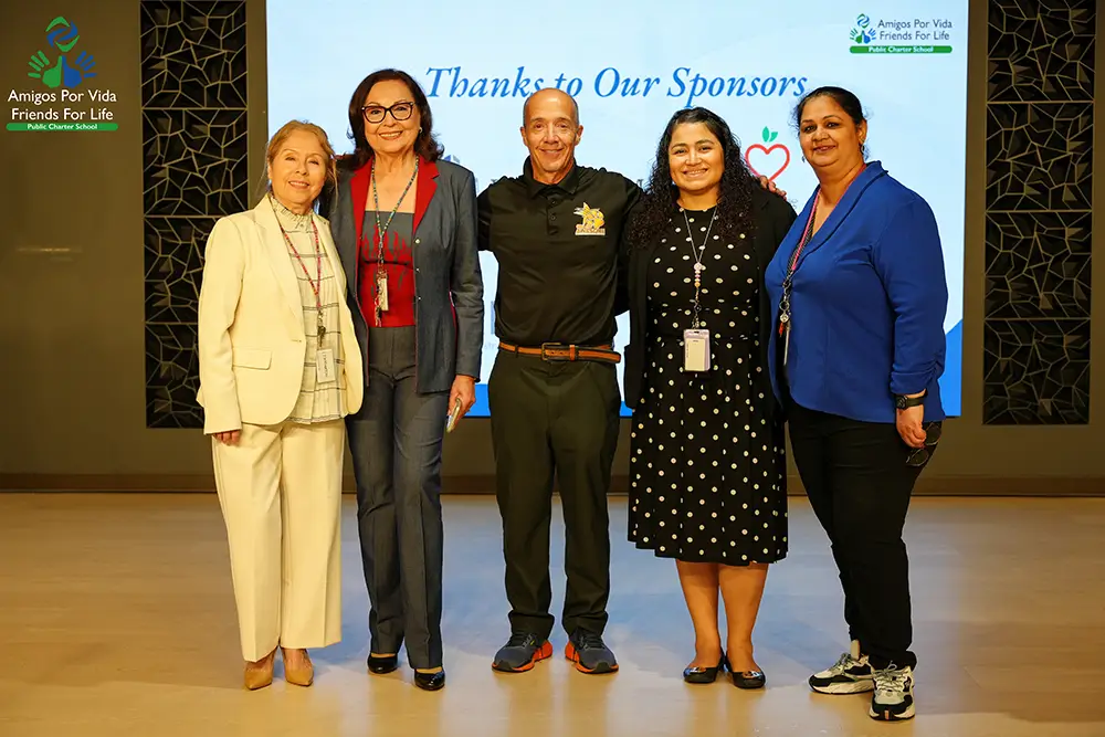 Ceremonia de corte de cinta, Ribbon Cutting Ceremony